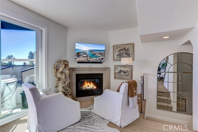 Detail Gallery Image 5 of 51 For 24352 Vista Point Ln, Dana Point,  CA 92629 - 2 Beds | 2/1 Baths