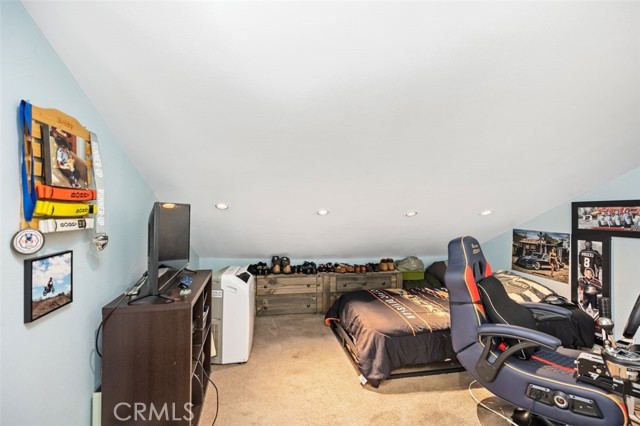 DEN/BONUS ROOM NEXT TO MASTER