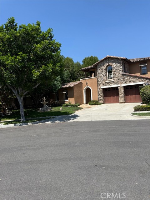 37 Twiggs, Irvine CA: https://media.crmls.org/medias/c5dda83a-2924-462e-b1b8-94686ddaf096.jpg
