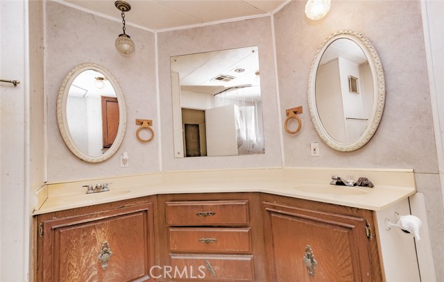 Detail Gallery Image 25 of 40 For 9800 Bolsa Ave #14,  Westminster,  CA 92683 - 2 Beds | 2 Baths