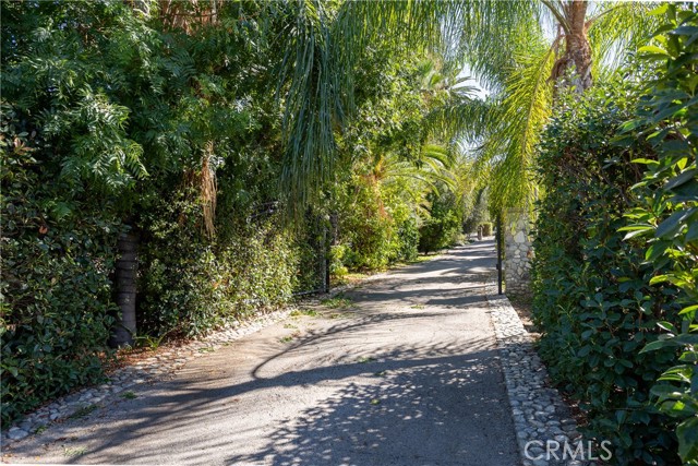 628 Sunnyside Avenue, Redlands CA: https://media.crmls.org/medias/c5de9a8f-72cf-40e7-90df-f6c3ebd7adac.jpg