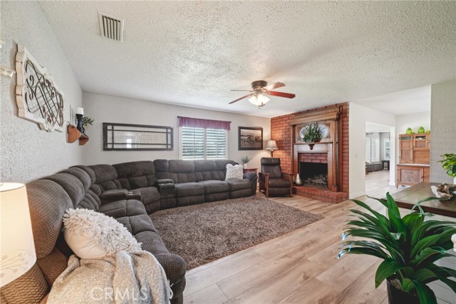 Detail Gallery Image 11 of 56 For 2821 Riding Ring, Norco,  CA 92860 - 7 Beds | 4 Baths