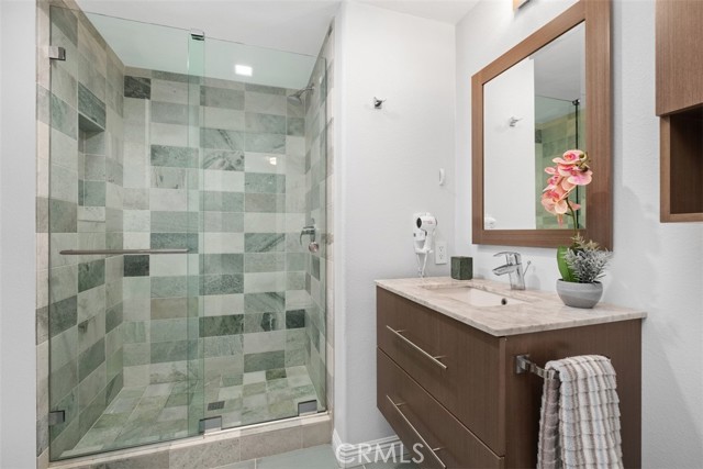 Detail Gallery Image 25 of 33 For 2198 via Mariposa #D,  Laguna Woods,  CA 92637 - 2 Beds | 2 Baths