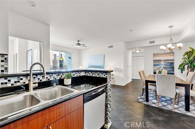 1801 E Katella Avenue, Anaheim CA: https://media.crmls.org/medias/c5e19037-60de-48a7-a1d7-fce6babab86f.jpg
