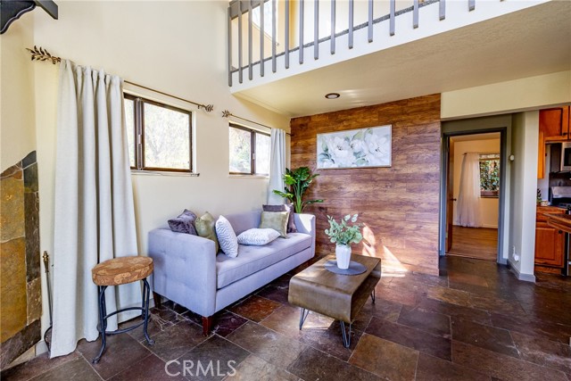 Detail Gallery Image 9 of 45 For 1935 Spencer St, Cambria,  CA 93428 - 2 Beds | 2 Baths