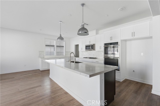 2411 Huron Rd, Rialto, CA 92377 photo 9