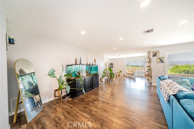 Detail Gallery Image 11 of 68 For 42031 San Jose Dr, San Jacinto,  CA 92583 - 4 Beds | 3 Baths