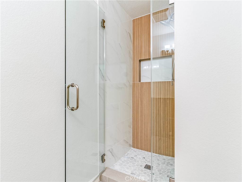 C5e2fb11 750c 4f71 A82f F825d3b9205b