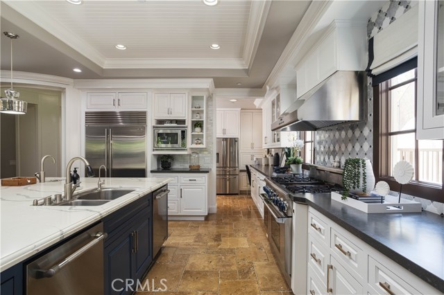 Detail Gallery Image 7 of 33 For 9981 Foxrun Rd, North Tustin,  CA 92705 - 7 Beds | 7/1 Baths