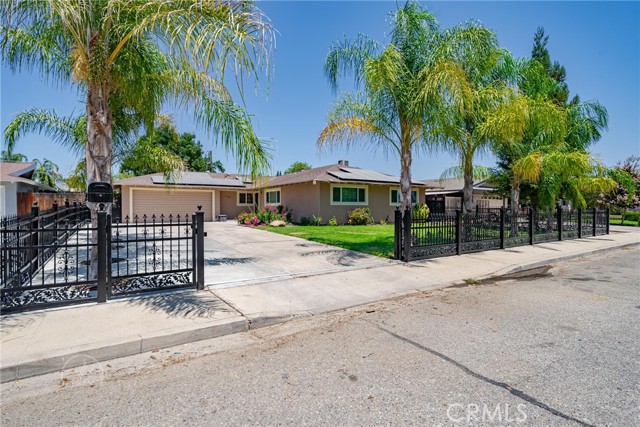 Detail Gallery Image 2 of 20 For 2216 9th St, Wasco,  CA 93280 - 4 Beds | 2 Baths