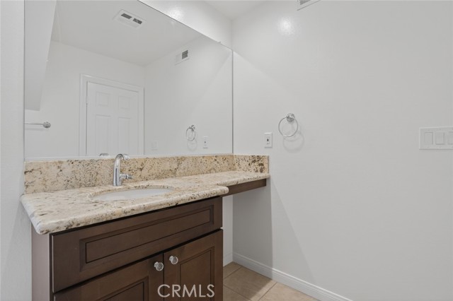 14652 Devonshire Avenue, Tustin CA: https://media.crmls.org/medias/c5e5e7b7-2401-4db5-8981-ce71bc68f253.jpg