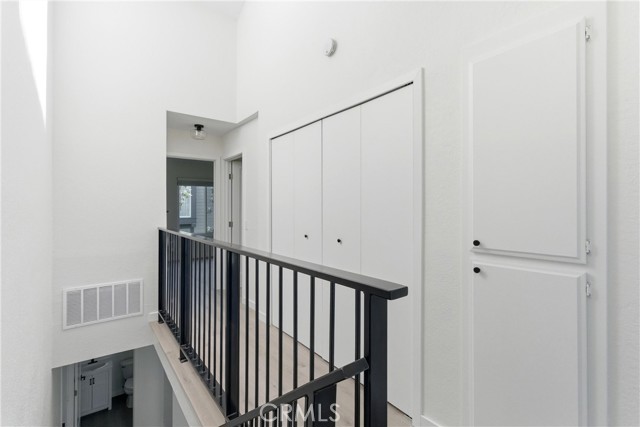 Detail Gallery Image 28 of 41 For 1095 Mesa Bluff, Costa Mesa,  CA 92627 - 2 Beds | 2/1 Baths