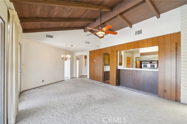 42131 San Jose Drive, San Jacinto CA: https://media.crmls.org/medias/c5e75fcc-8001-4876-9df9-0b5ada129cc6.jpg