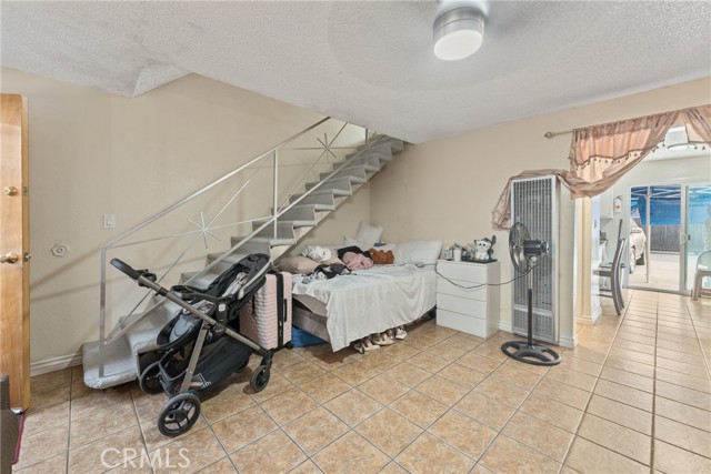 Detail Gallery Image 17 of 38 For 6118 S Main, Los Angeles,  CA 90003 - 6 Beds | 3/2 Baths