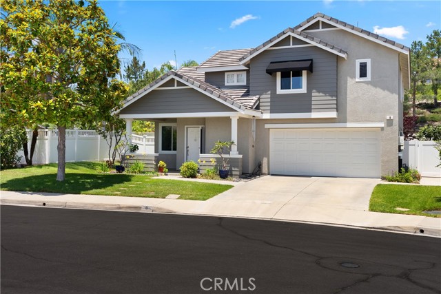 8 Chatri Circle, Lake Forest CA: https://media.crmls.org/medias/c5e8b27b-a37d-487b-98f2-cfdd296e7d32.jpg