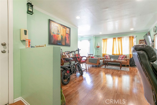 Detail Gallery Image 7 of 36 For 17151 Roscoe Bld #21,  Northridge,  CA 91325 - 2 Beds | 1/1 Baths