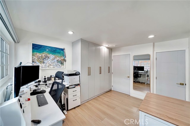 Detail Gallery Image 22 of 52 For 14727 Magnolia Bld #126,  Sherman Oaks,  CA 91403 - 2 Beds | 2/1 Baths