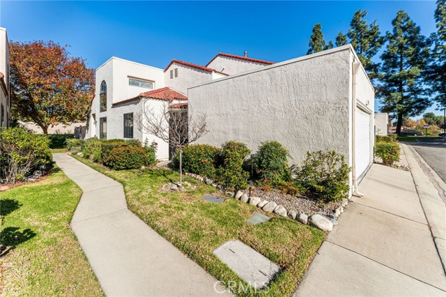 Front Image Thumbnail for CRCV25273054