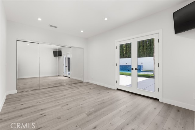 5965 Nora Lynn Drive, Woodland Hills CA: https://media.crmls.org/medias/c5ea63e2-a0f4-4130-a213-4a96e9388a79.jpg
