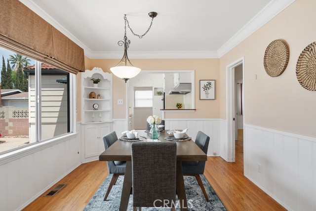 10525 Olive Street, Temple City CA: https://media.crmls.org/medias/c5ead611-4304-4c56-9382-fb20ddae229f.jpg