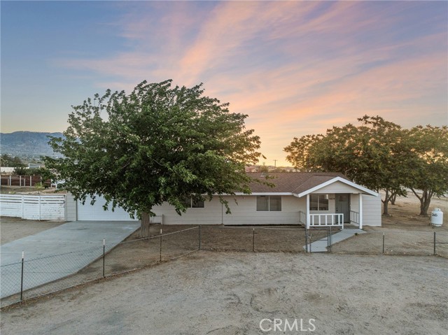 Detail Gallery Image 2 of 43 For 9474 Malpaso Rd, Phelan,  CA 92371 - 3 Beds | 2 Baths