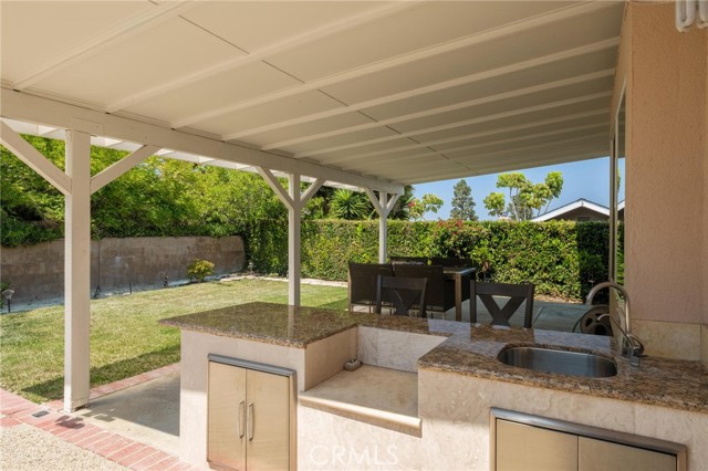 Great entertaining area