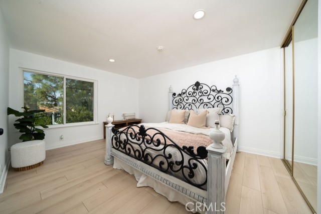 Detail Gallery Image 14 of 28 For 309 Juniper Ave, Santa Ana,  CA 92707 - 4 Beds | 2/1 Baths