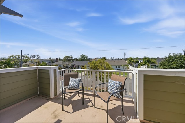 Detail Gallery Image 30 of 49 For 1808 Manzanita Lane, Manhattan Beach,  CA 90266 - 5 Beds | 3 Baths