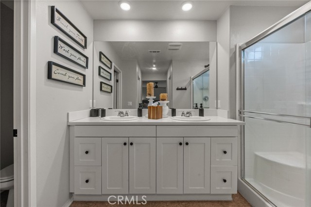 Detail Gallery Image 32 of 58 For 4975 Oak Moss, Fontana,  CA 92336 - 4 Beds | 3 Baths