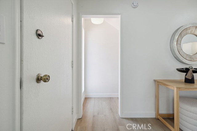 6101 Fulton Avenue, Van Nuys CA: https://media.crmls.org/medias/c5ee983b-587b-4ded-9796-5911cd472758.jpg