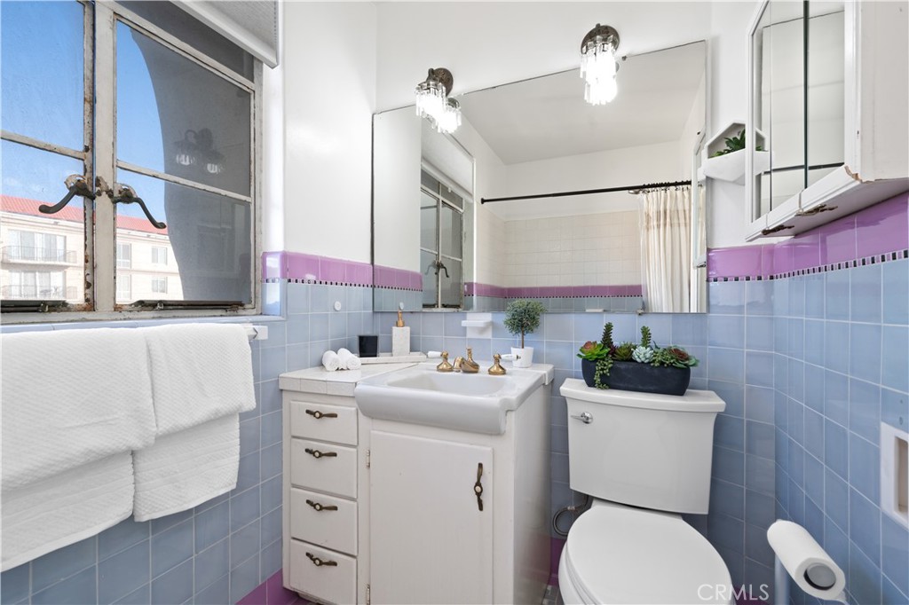https://media.crmls.org/medias/c5ef67ed-ab30-4ecb-a979-902bfca68bee.jpg?preset=X-Large