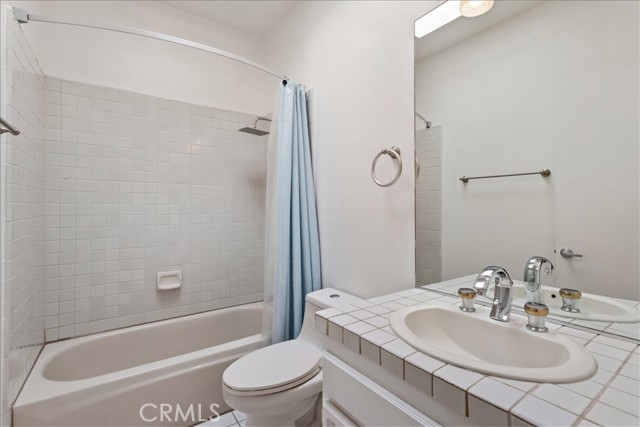 77 Lake Shore Drive, Rancho Mirage, CA 92270