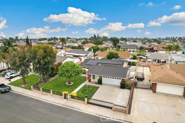 6253 Hamilton Court, Chino CA: https://media.crmls.org/medias/c5f154ee-2a80-4522-9c9b-cf9e717c3ab5.jpg