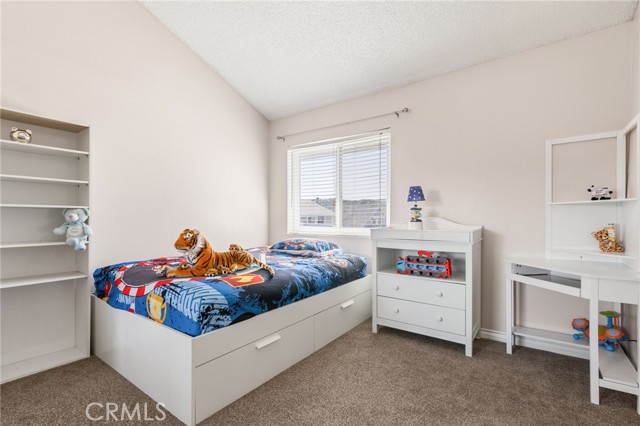 Detail Gallery Image 23 of 44 For 25259 Avenida Dorena, Newhall,  CA 91321 - 3 Beds | 2 Baths