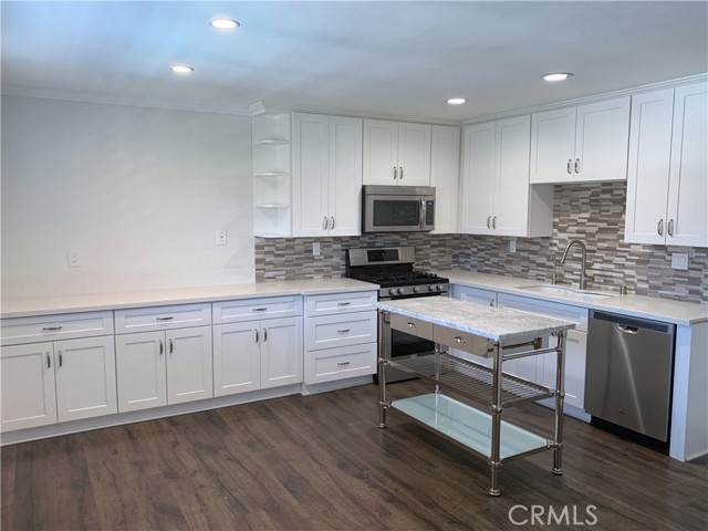 Detail Gallery Image 1 of 1 For 26130 Narbonne Ave #126,  Lomita,  CA 90717 - 2 Beds | 2 Baths