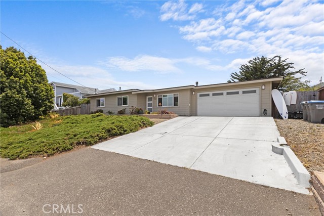 Image 23 of 31 For 733 Lilac Drive