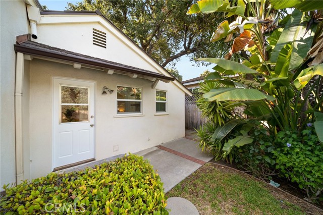 1648 Highland Oaks Drive, Arcadia CA: https://media.crmls.org/medias/c5f35b8b-3849-4132-96dd-b9fce41a461a.jpg