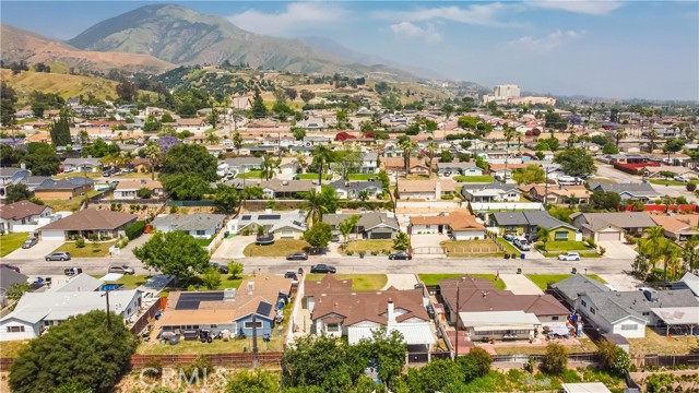 5422 Golondrina Drive, San Bernardino CA: https://media.crmls.org/medias/c5f36821-1796-4b7f-be0e-4197247e2e26.jpg