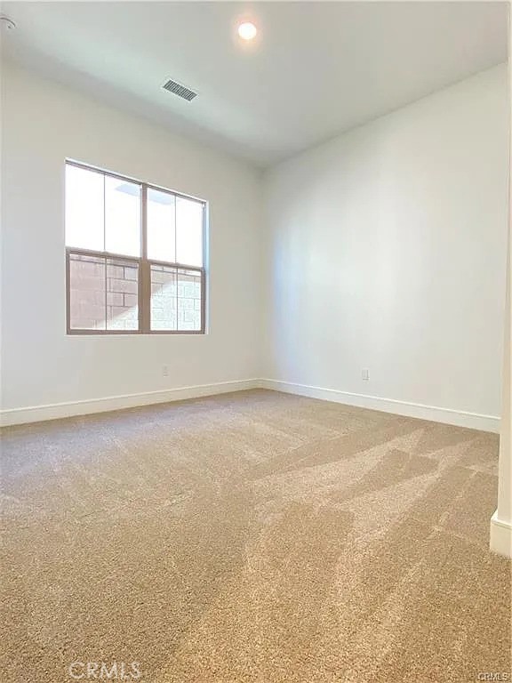 120 White Jasmine, Irvine CA: https://media.crmls.org/medias/c5f3e255-faf8-488b-ab01-1c03d5553ab8.jpg