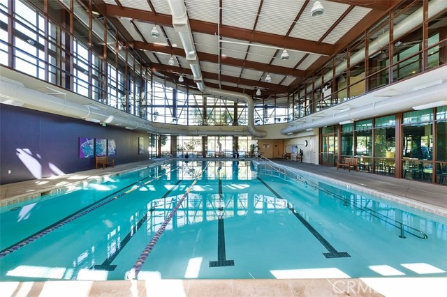 Detail Gallery Image 13 of 19 For 23833 Fawnskin Dr, Corona,  CA 92883 - 3 Beds | 3 Baths