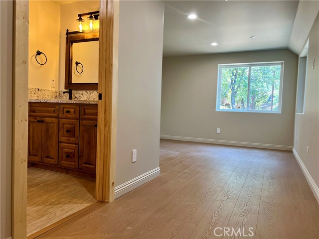 Detail Gallery Image 21 of 34 For 810 Villa Grove Ave, Big Bear City,  CA 92314 - 5 Beds | 3/1 Baths