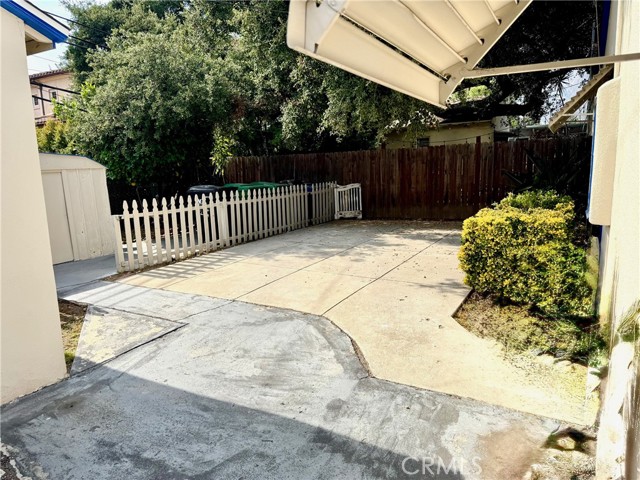 823 N Santa Anita N Avenue, Arcadia CA: https://media.crmls.org/medias/c5f5a7ea-cec5-48c3-9824-82c69b4c7cc9.jpg