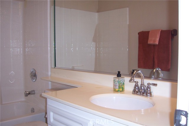 Image 11 of 32 For 10 Tierra Plano