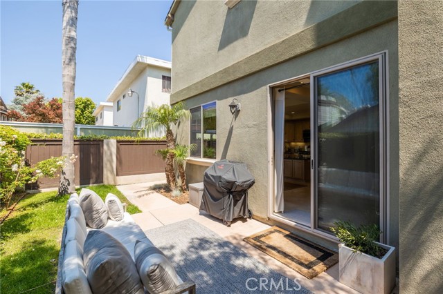 2112 Clark Lane, Redondo Beach, California 90278, 4 Bedrooms Bedrooms, ,2 BathroomsBathrooms,Residential,Sold,Clark,SB23109532