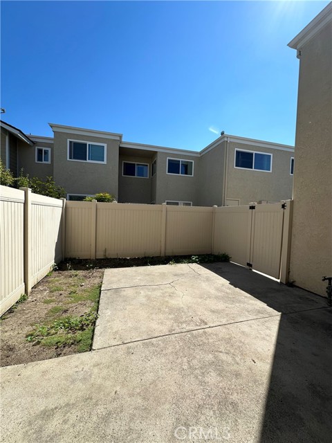 Detail Gallery Image 12 of 14 For 34 Elksford, Irvine,  CA 92604 - 2 Beds | 2 Baths