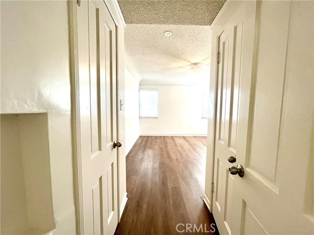 271 S Spalding Drive, Beverly Hills CA: https://media.crmls.org/medias/c5f70120-0f22-48aa-bcc5-130fe59cba93.jpg