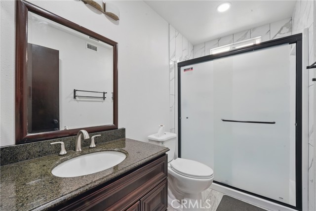 Detail Gallery Image 15 of 25 For 9334 Pioneer Bld, Santa Fe Springs,  CA 90670 - 4 Beds | 2 Baths