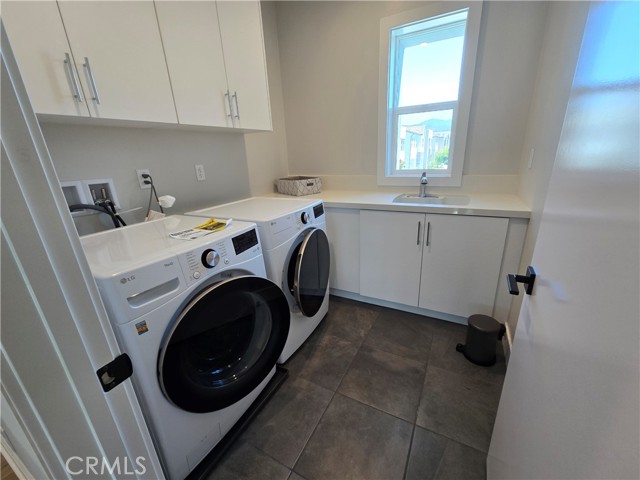 171 Bear Leaf Drive, Lake Forest CA: https://media.crmls.org/medias/c5f88250-ee64-49e2-8741-3b9a81f8162a.jpg
