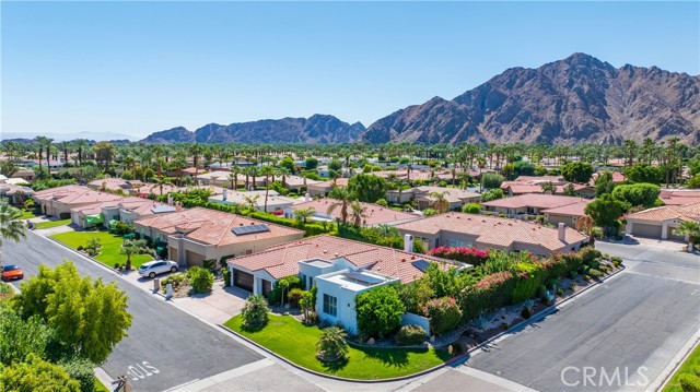 76931 Tomahawk Run, Indian Wells CA: https://media.crmls.org/medias/c5f89fbe-44a8-45fd-b7cb-7c0ec606680d.jpg