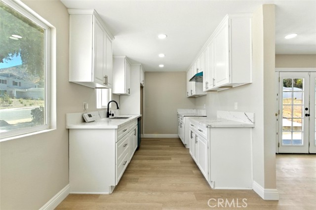 15195 Laguna Avenue, Lake Elsinore CA: https://media.crmls.org/medias/c5f8ed60-268f-4d86-8609-d89ba8c78fbd.jpg